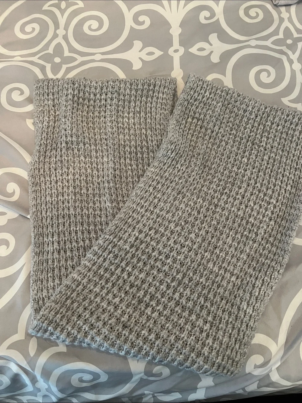 Cozy Light Gray Waffle Knit Scarf